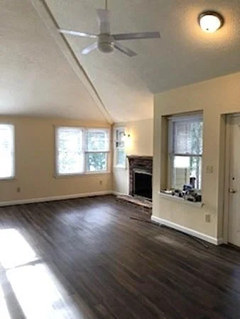 2 bed, 2 bath apartment for rent at 30 E Bluff Rd Unit 30, Ashland — photo 4 of 19