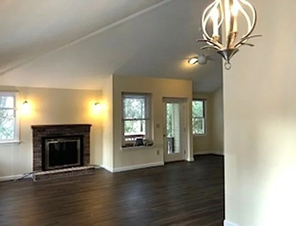 2 bed, 2 bath apartment for rent at 30 E Bluff Rd Unit 30, Ashland — photo 2 of 19