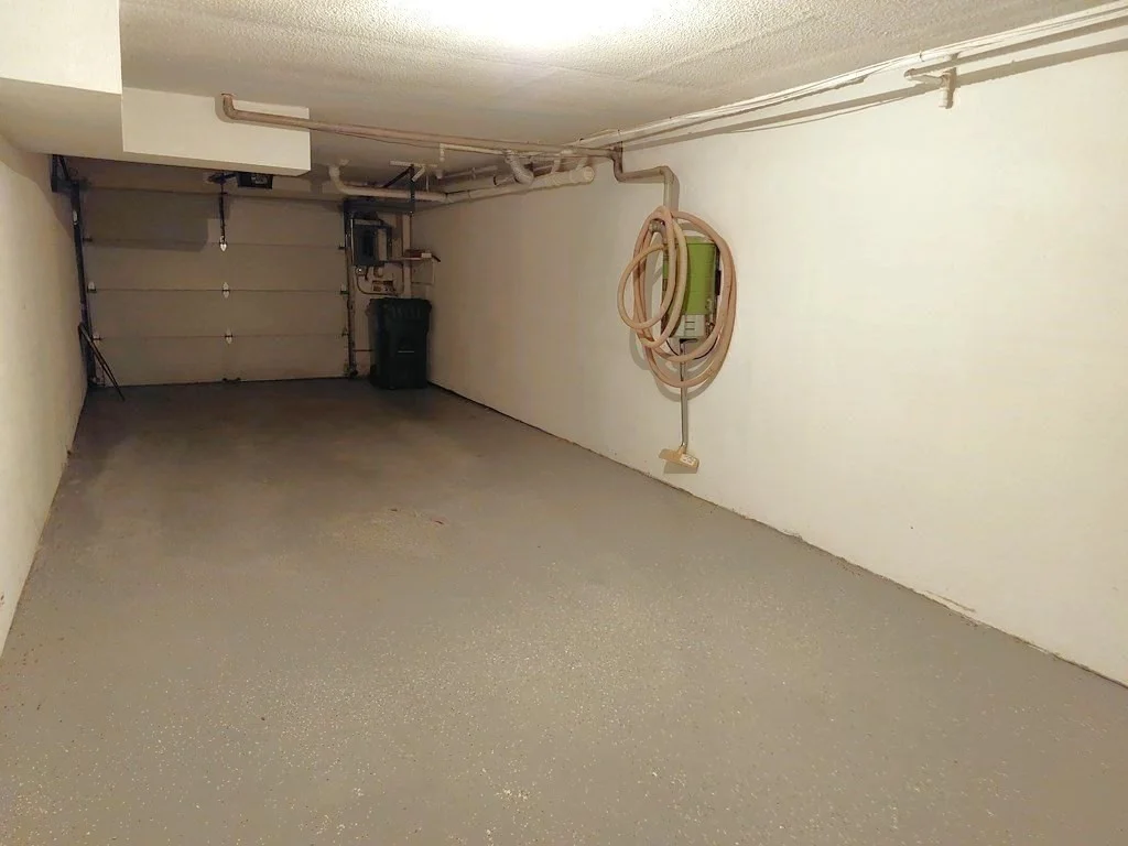 2 bed, 2 bath apartment for rent at 30 E Bluff Rd Unit 30, Ashland — photo 12 of 19