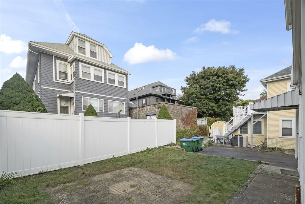 3 bed, 1 bath apartment for rent at 30 Early Ave Unit 2, Lawrence Estates — photo 22 of 23