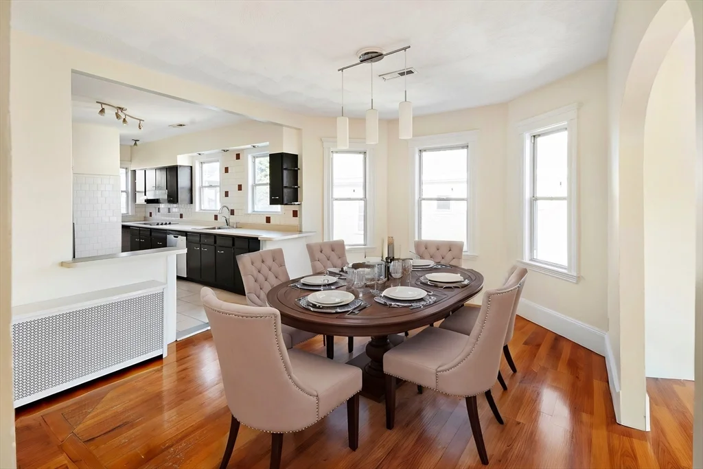 3 bed, 1 bath apartment for rent at 30 Early Ave Unit 2, Lawrence Estates — photo 8 of 23