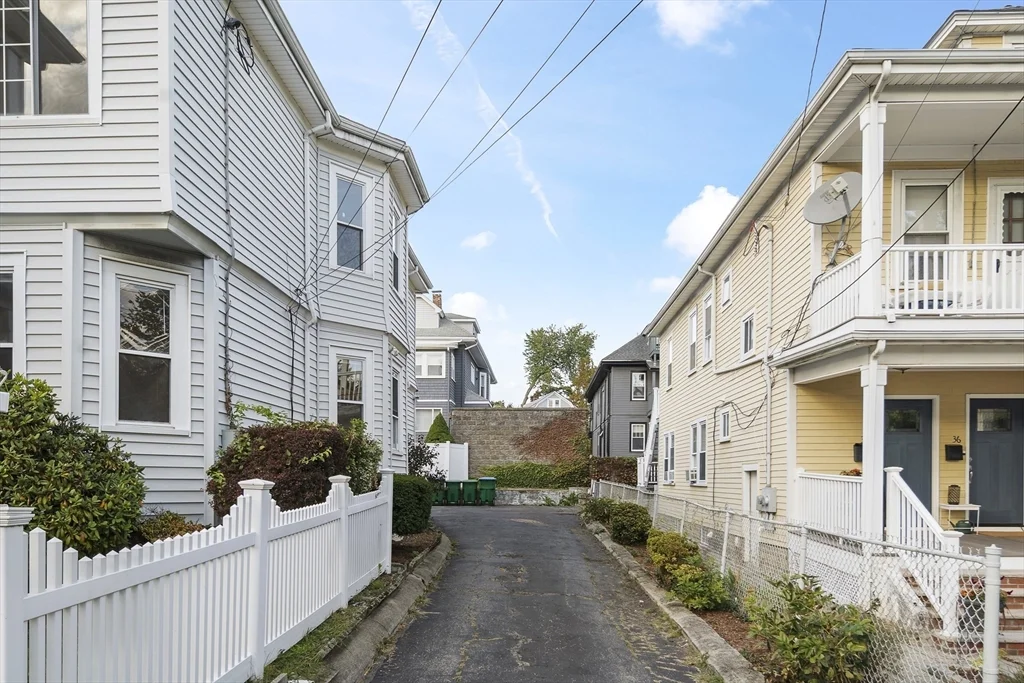 3 bed, 1 bath apartment for rent at 30 Early Ave Unit 2, Lawrence Estates — photo 23 of 23