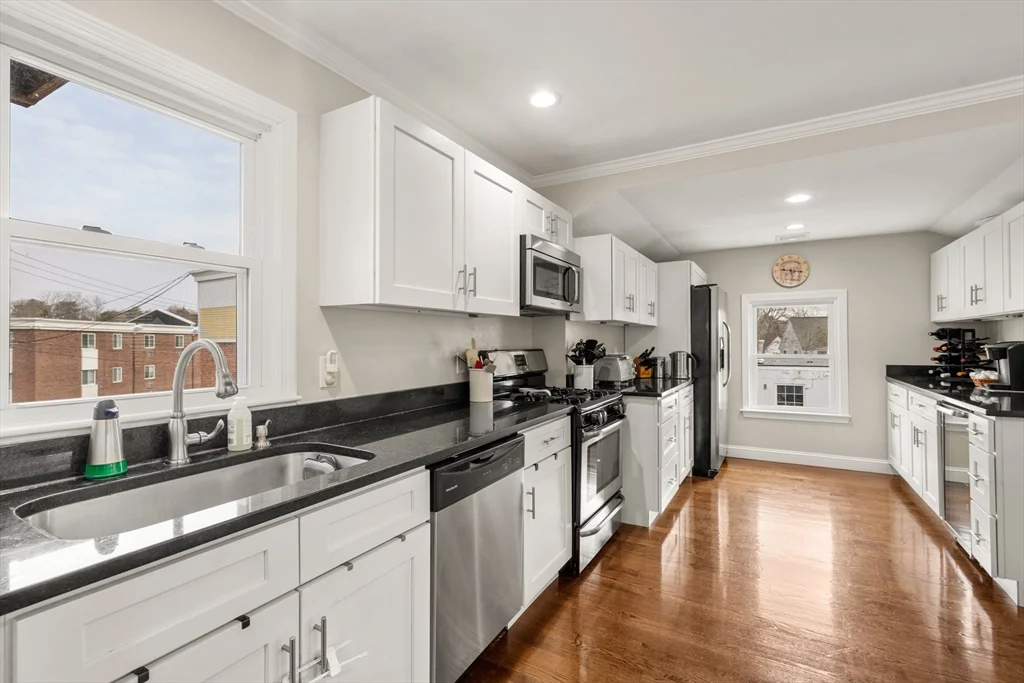 3 bed, 2 bath apartment for rent at 30 East Chestnut St Unit 30, Sharon — photo 3 of 16