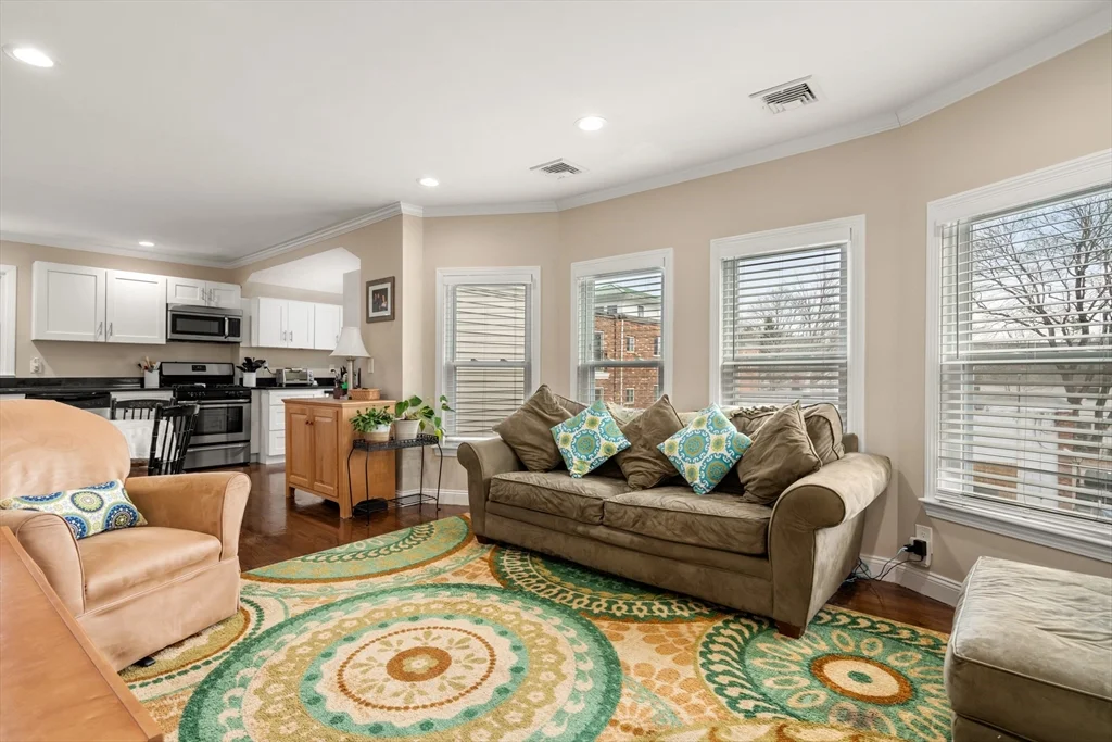 3 bed, 2 bath apartment for rent at 30 East Chestnut St Unit 30, Sharon — photo 5 of 16