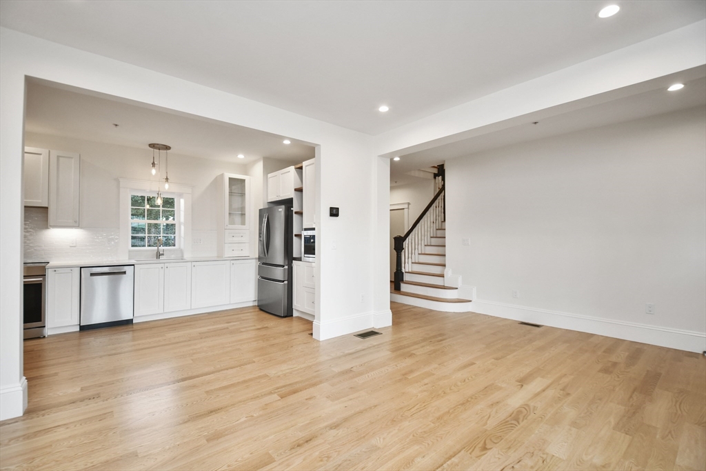 2 bed, 2 bath apartment for rent at 30 East Main St Unit 3, Westborough — photo 5 of 17
