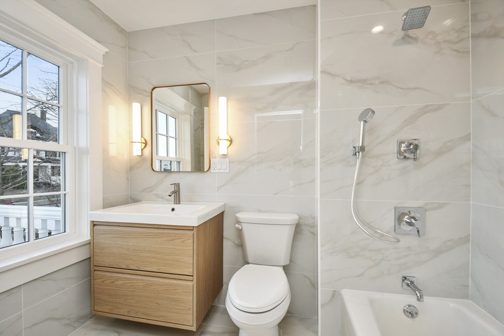 2 bed, 2 bath apartment for rent at 30 East Main St Unit 3, Westborough — photo 10 of 17