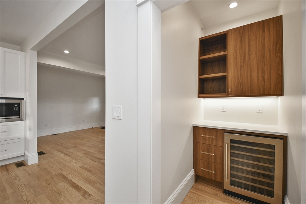 2 bed, 2 bath apartment for rent at 30 East Main St Unit 3, Westborough — photo 4 of 17