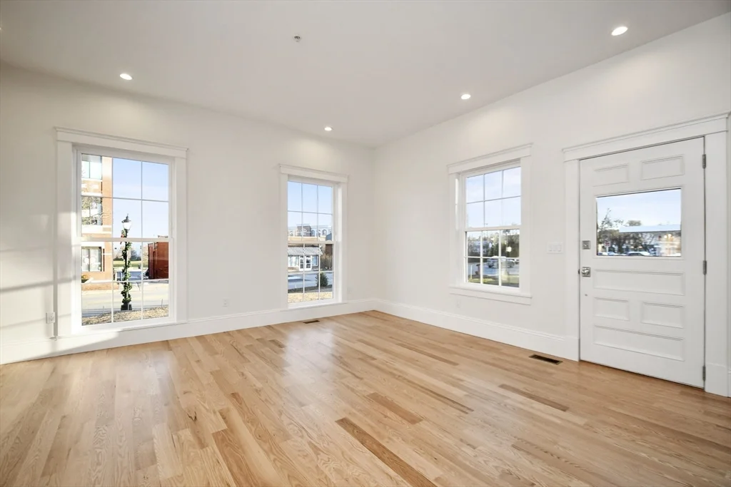 2 bed, 1 bath apartment for rent at 30 East Main Unit 2, Westborough — photo 5 of 15