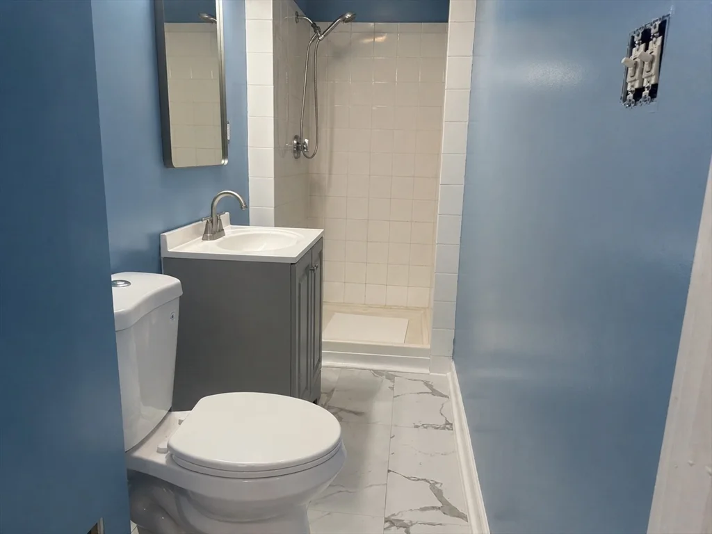 2 bed, 1 bath apartment for rent at 30 Ekman St Unit 3, Worcester — photo 7 of 11