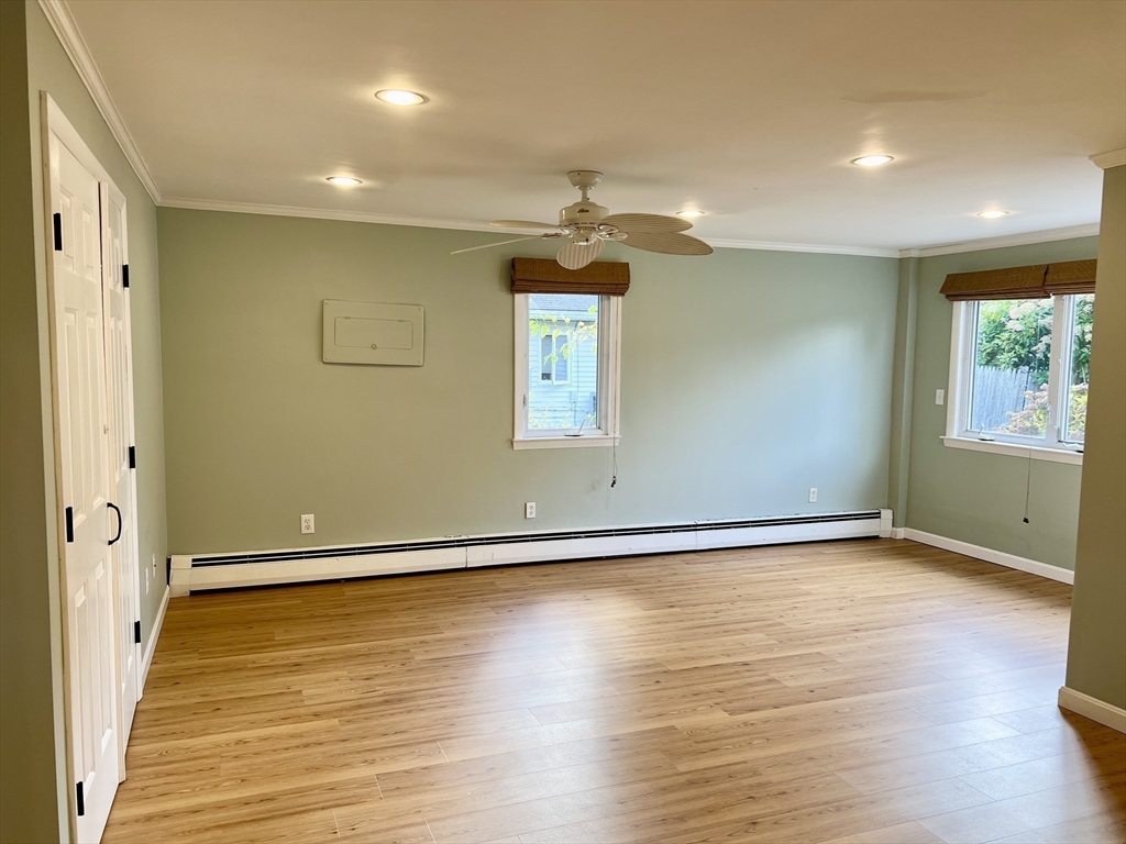 3 bed, 2 bath apartment for rent at 30 Elwin Rd Unit -, Natick — photo 5 of 22