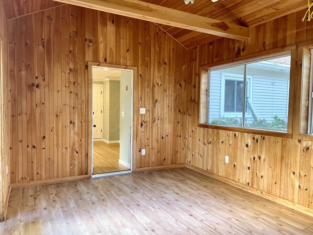 3 bed, 2 bath apartment for rent at 30 Elwin Rd Unit -, Natick — photo 11 of 22