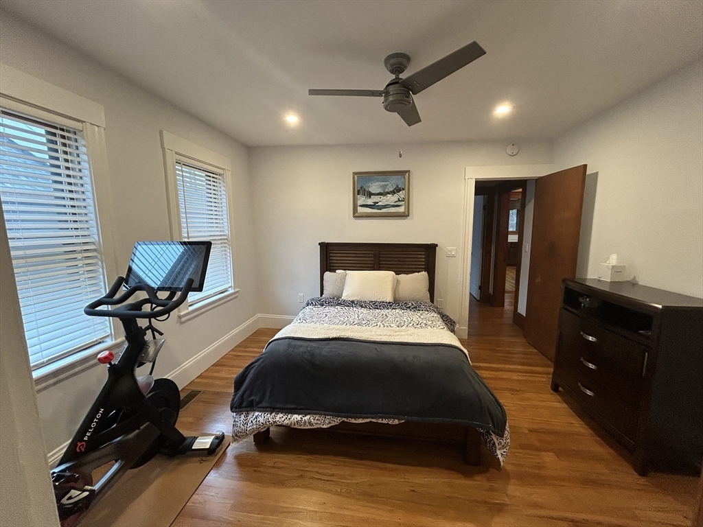 2 bed, 1 bath apartment for rent at 30 Emerson Rd Unit 2, Winthrop — photo 3 of 22