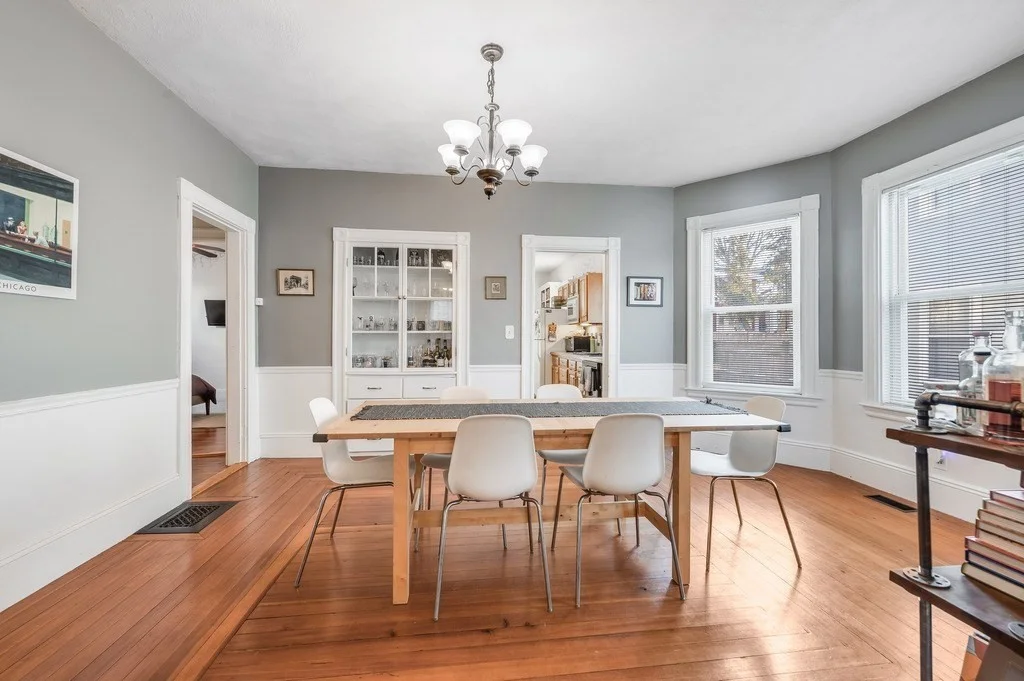 2 bed, 1 bath apartment for rent at 30 Essex Ave Unit 1, Swampscott — photo 3 of 21