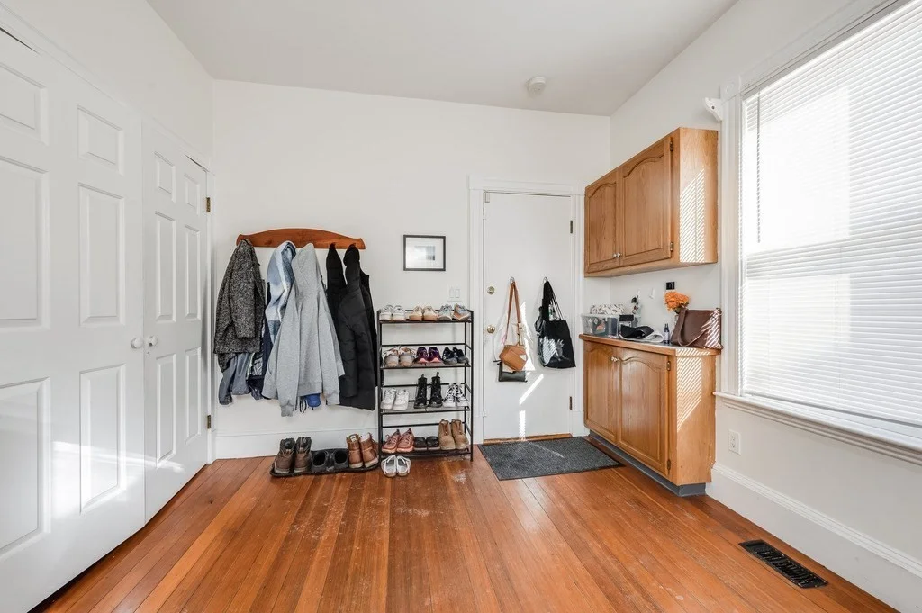 2 bed, 1 bath apartment for rent at 30 Essex Ave Unit 1, Swampscott — photo 12 of 21