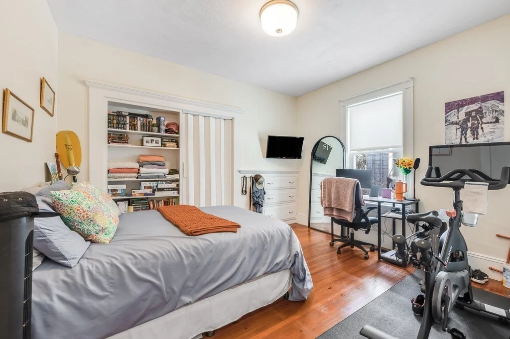 2 bed, 1 bath apartment for rent at 30 Essex Ave Unit 1, Swampscott — photo 5 of 21
