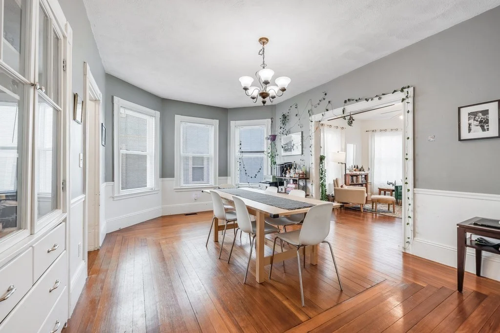 2 bed, 1 bath apartment for rent at 30 Essex Ave Unit 1, Swampscott — photo 4 of 21