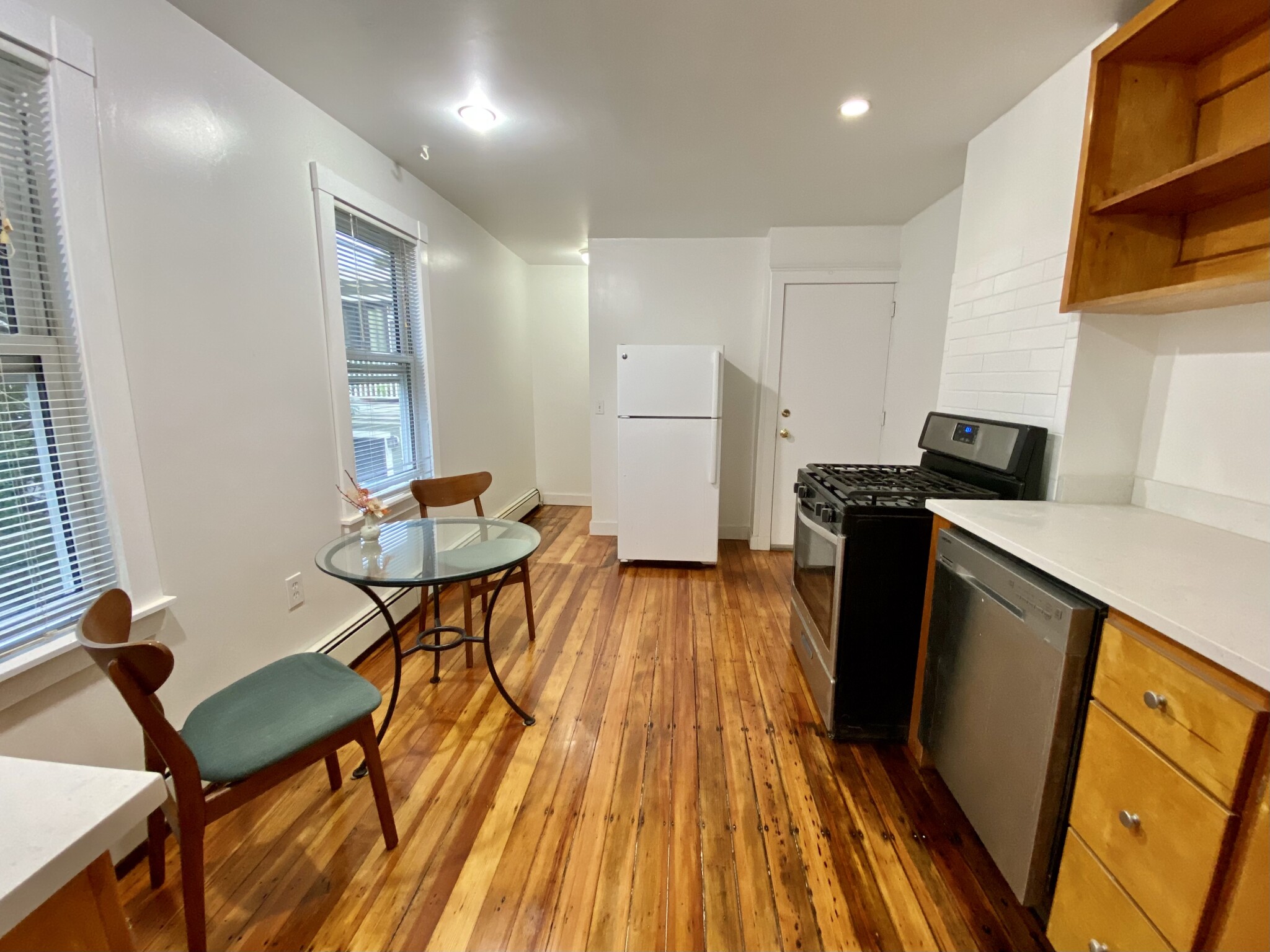 2 bed, 2 bath apartment for rent at 30 Fairmont Ave Unit 1, Cambridgeport — photo 12 of 27