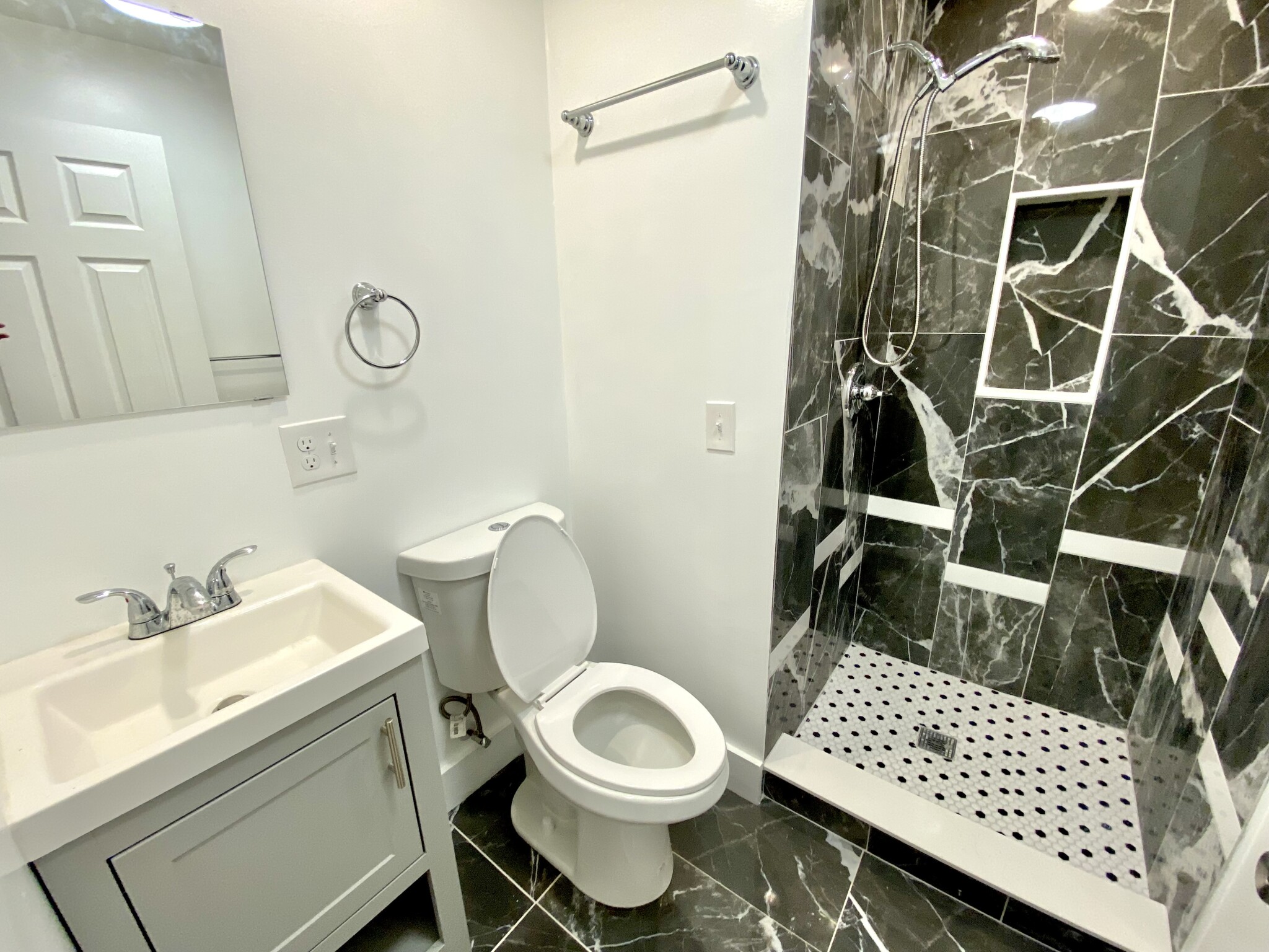 2 bed, 2 bath apartment for rent at 30 Fairmont Ave Unit 1, Cambridgeport — photo 5 of 27