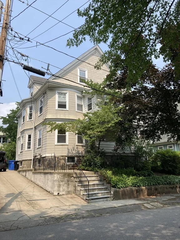 2 bed, 1 bath apartment for rent at 30 Falmouth St Unit 1, Belmont — photo 13 of 14