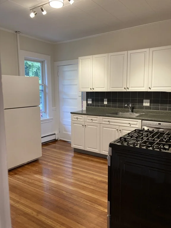 2 bed, 1 bath apartment for rent at 30 Falmouth St Unit 1, Belmont — photo 2 of 14
