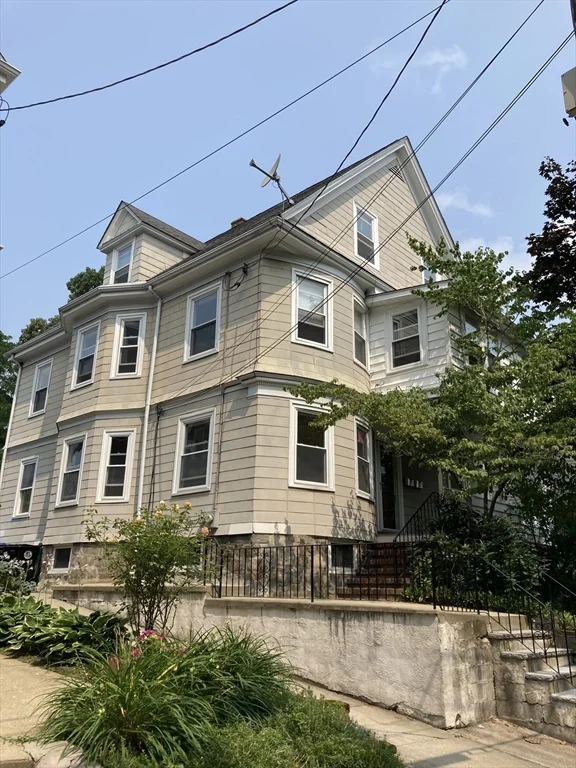 2 bed, 1 bath apartment for rent at 30 Falmouth St Unit 1, Belmont