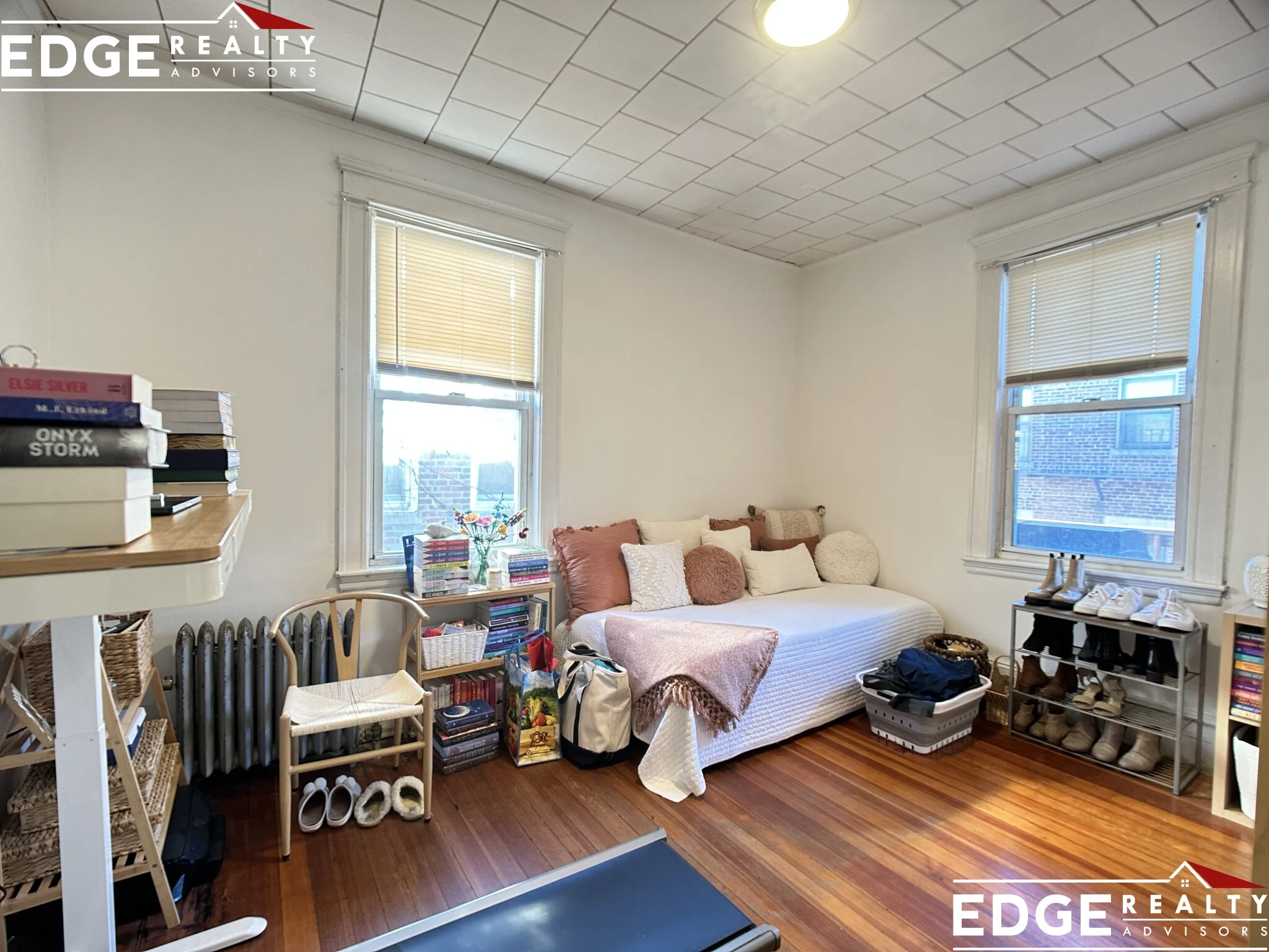 3 bed, 1 bath apartment for rent at 30 Fordham Rd Unit 3, Brighton — photo 5 of 7