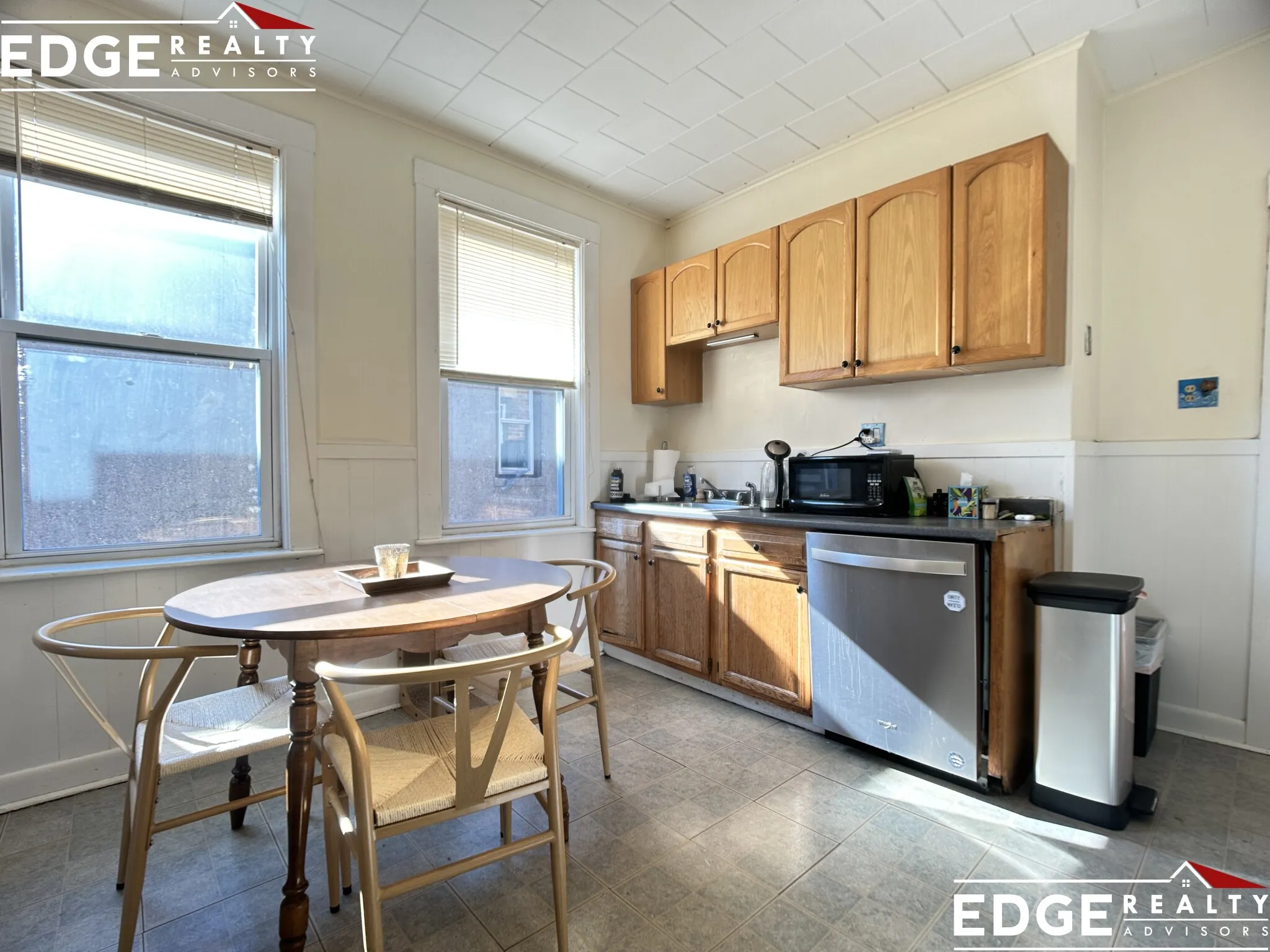 3 bed, 1 bath apartment for rent at 30 Fordham Rd Unit 3, Brighton — photo 3 of 7