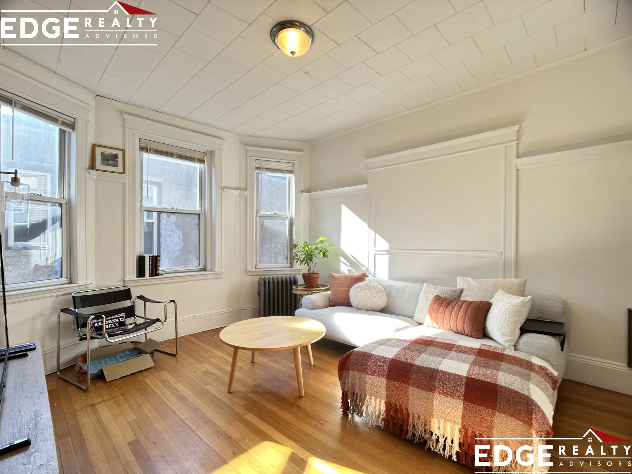 3 bed, 1 bath apartment for rent at 30 Fordham Rd Unit 3, Brighton