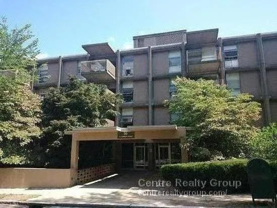 1 bed, 1 bath apartment for rent at 30 Gardner Rd Unit 3, Brookline — photo 1 of 10