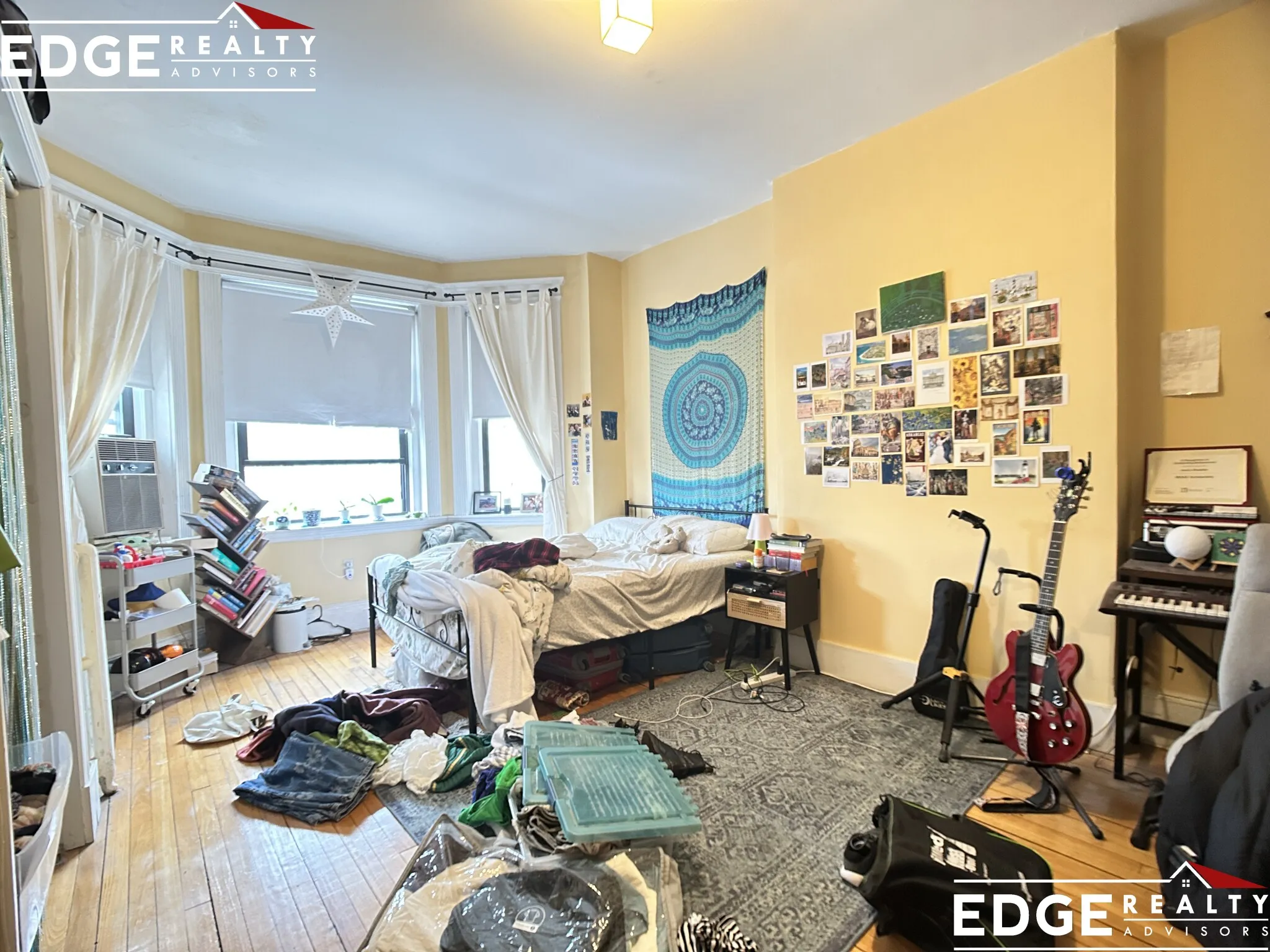 3.5 bed, 1 bath apartment for rent at 30 Glenville Ave Unit 2, Brighton — photo 7 of 8