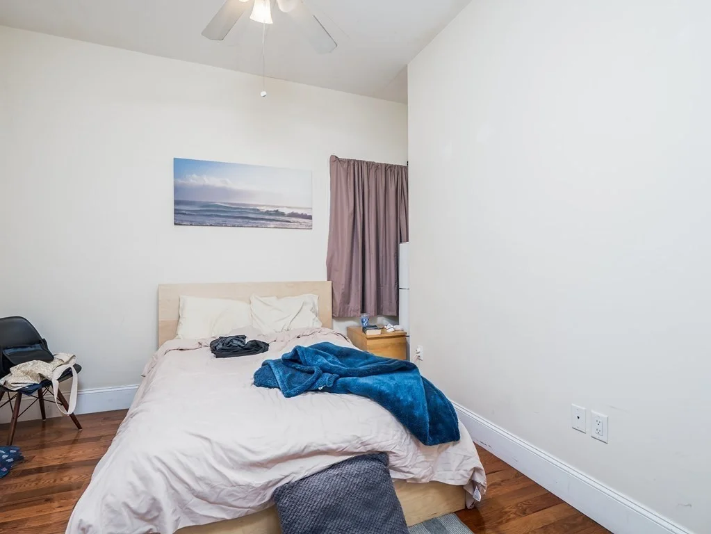 3 bed, 2 bath apartment for rent at 30 Gloucester St Unit 3, Back Bay — photo 9 of 19
