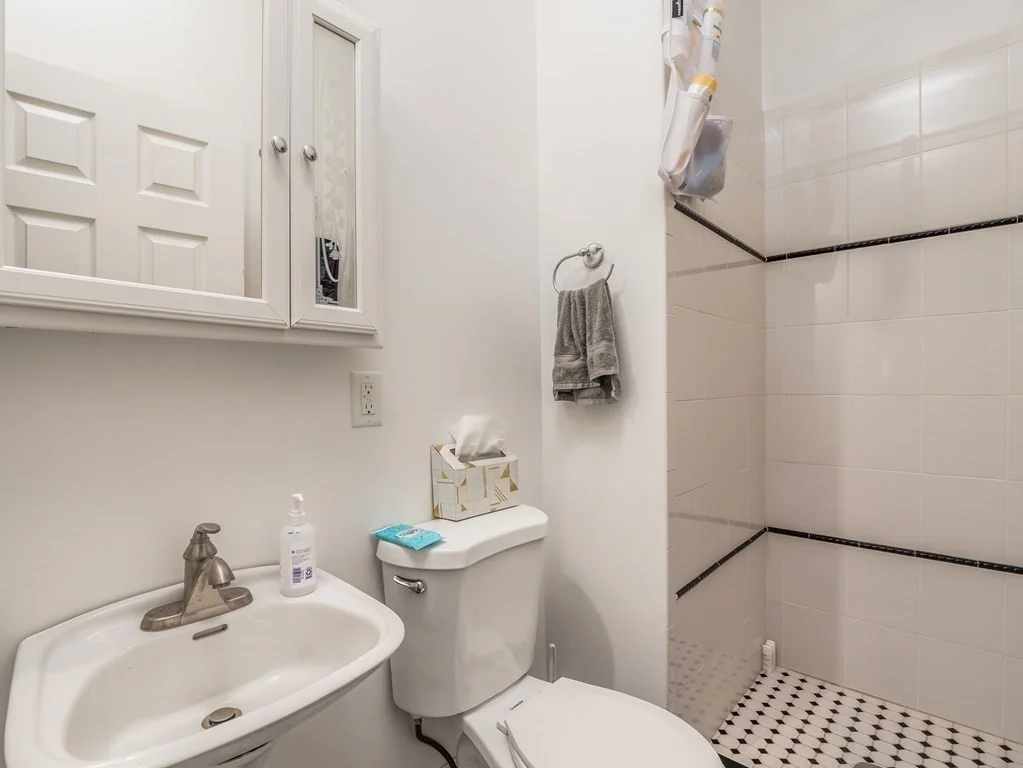 3 bed, 2 bath apartment for rent at 30 Gloucester St Unit 3, Back Bay — photo 15 of 19