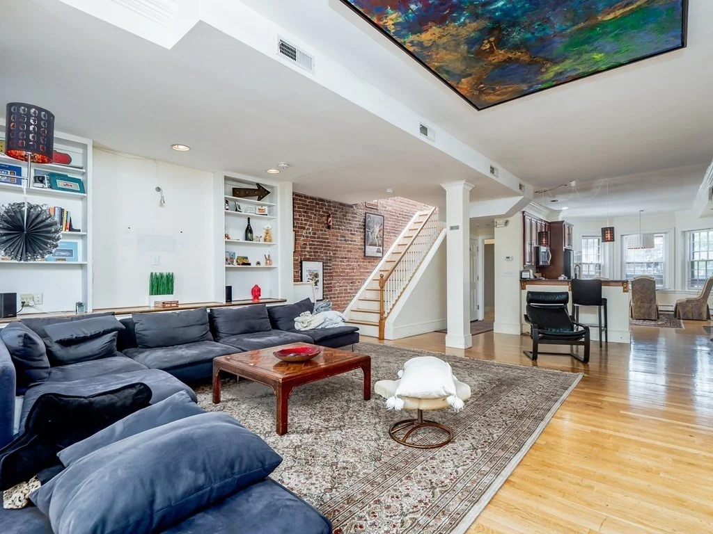 3 bed, 3 bath apartment for rent at 30 Gloucester St Unit 4, Back Bay — photo 4 of 19