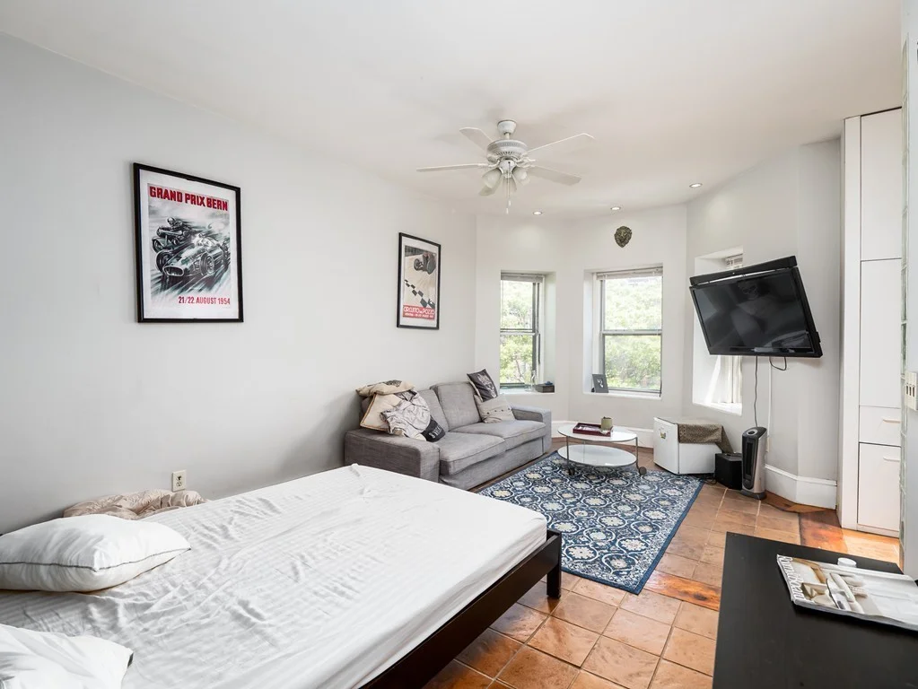 3 bed, 3 bath apartment for rent at 30 Gloucester St Unit 4, Back Bay — photo 12 of 19