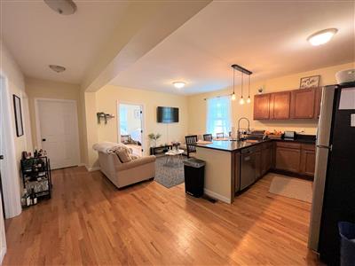 4 bed, 2 bath apartment for rent at 30 Gorham St Unit 1, Davis Square — photo 3 of 14