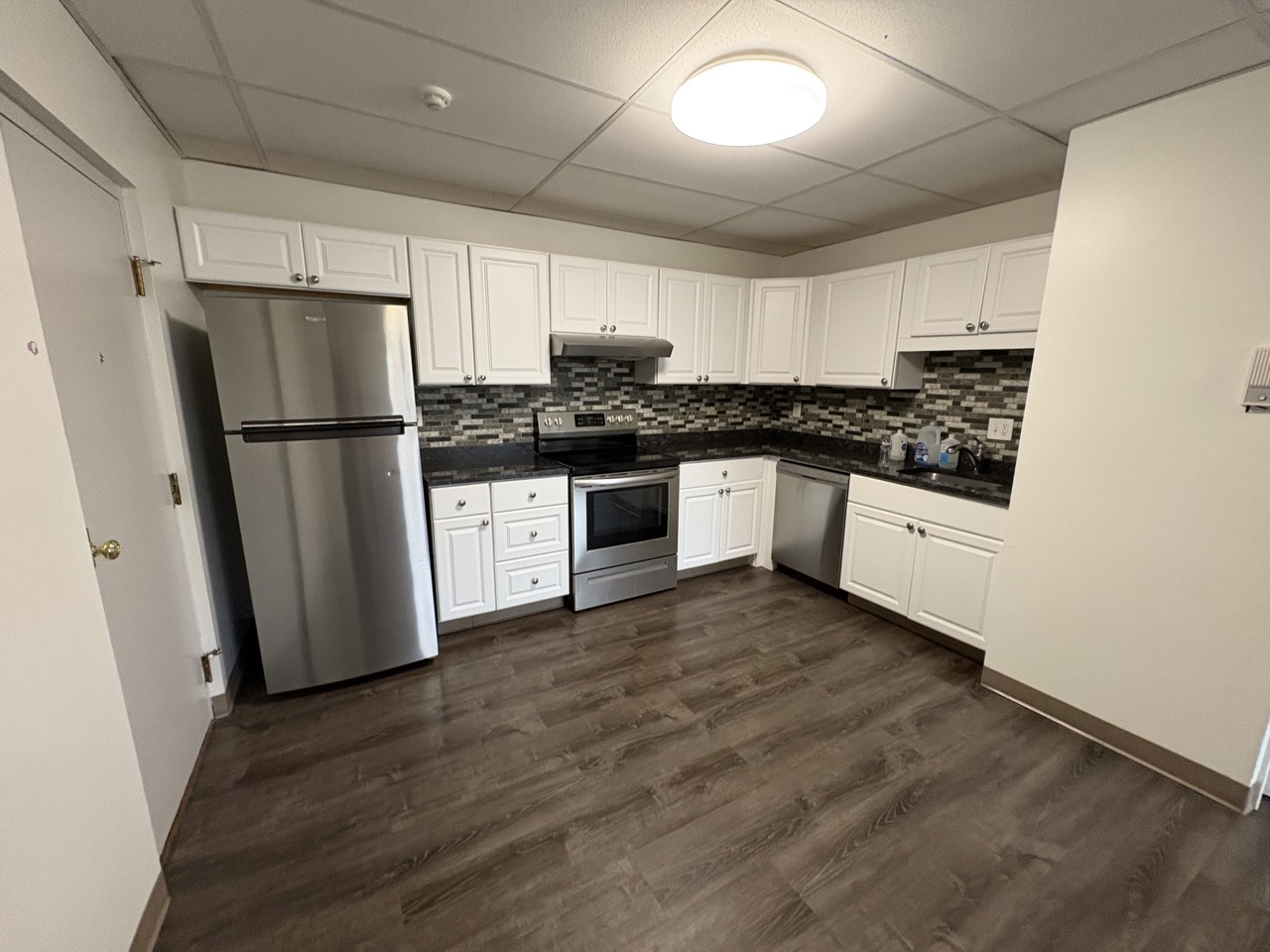 2 bed, 1 bath apartment for rent at 30 Hamilton St Unit 40, Saugus — photo 9 of 19