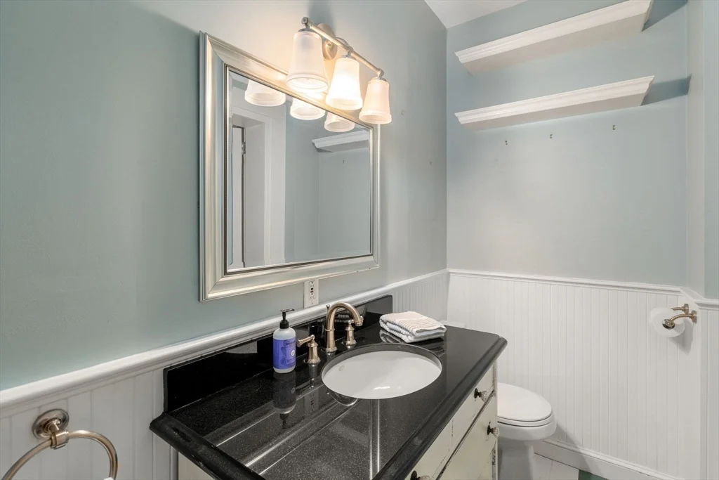 1 bed, 1 bath apartment for rent at 30 Hancock Unit 1, Beacon Hill — photo 17 of 22