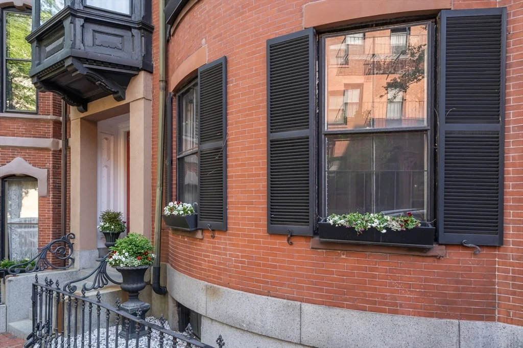 1 bed, 1 bath apartment for rent at 30 Hancock Unit 1, Beacon Hill — photo 21 of 22