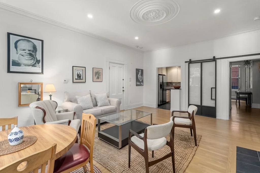 1 bed, 1 bath apartment for rent at 30 Hancock Unit 1, Beacon Hill — photo 5 of 22