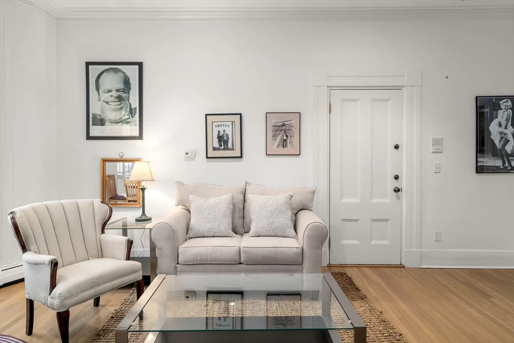 1 bed, 1 bath apartment for rent at 30 Hancock Unit 1, Beacon Hill — photo 4 of 22