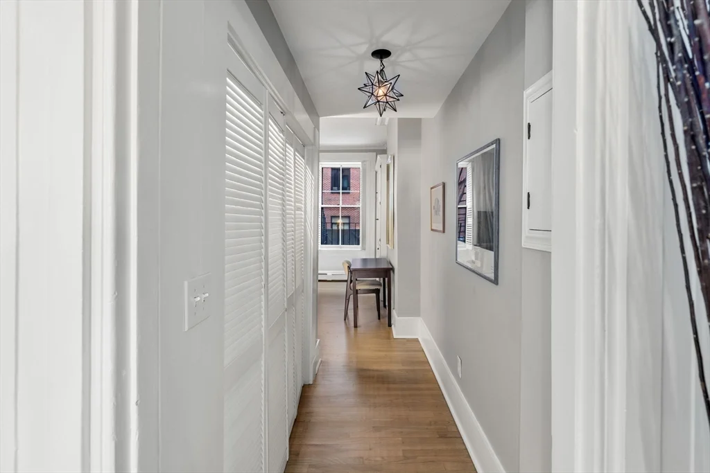 1 bed, 1 bath apartment for rent at 30 Hancock Unit 1, Beacon Hill — photo 11 of 22