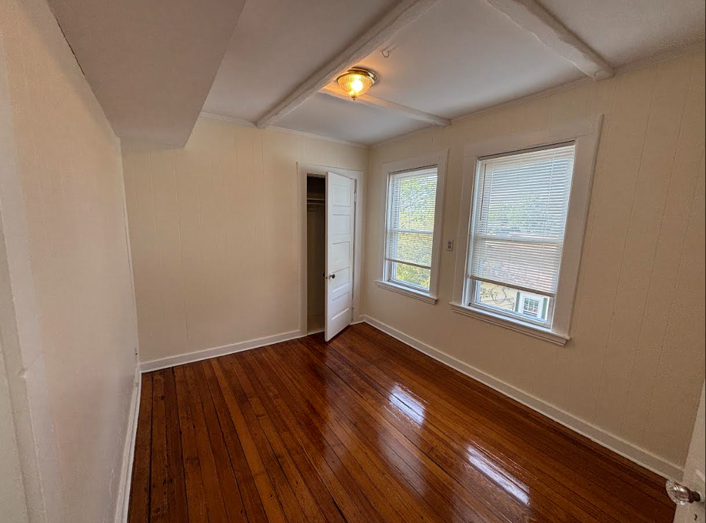 3 bed, 1 bath apartment for rent at 30 Hanson St Unit 3, Ward Two — photo 14 of 18