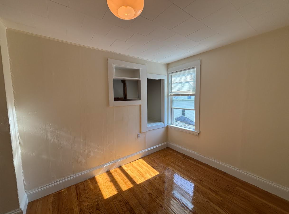 3 bed, 1 bath apartment for rent at 30 Hanson St Unit 3, Ward Two — photo 12 of 18