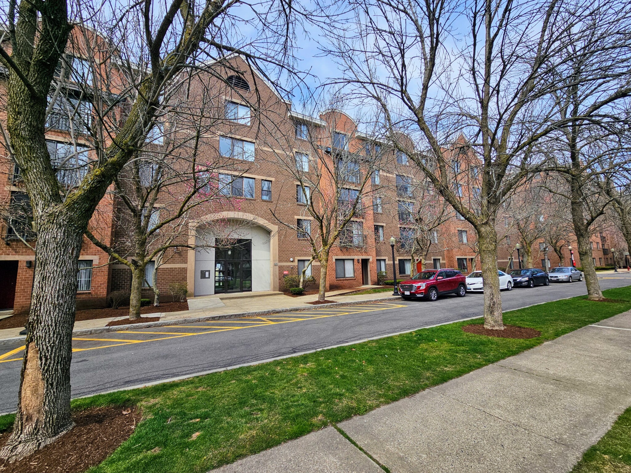 2 bed, 2 bath apartment for rent at 30 Harbor Point Blvd Unit 305, Dorchester — photo 24 of 36