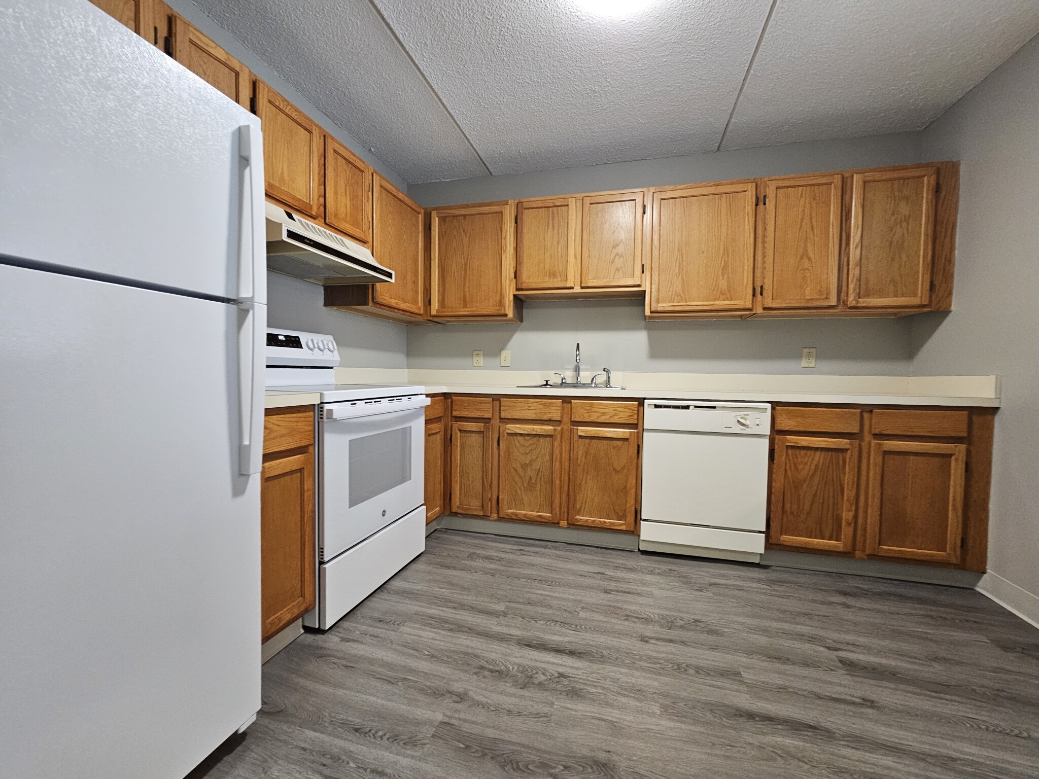 2 bed, 2 bath apartment for rent at 30 Harbor Point Blvd Unit 305, Dorchester — photo 2 of 36