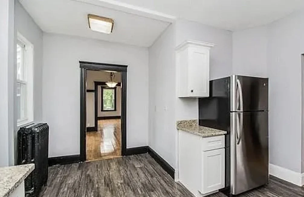 3 bed, 1 bath apartment for rent at 30 Harold St Unit 2, Roxbury — photo 3 of 10