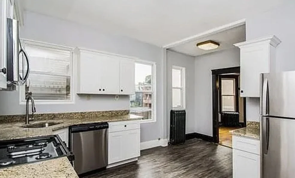 3 bed, 1 bath apartment for rent at 30 Harold St Unit 2, Roxbury — photo 2 of 10