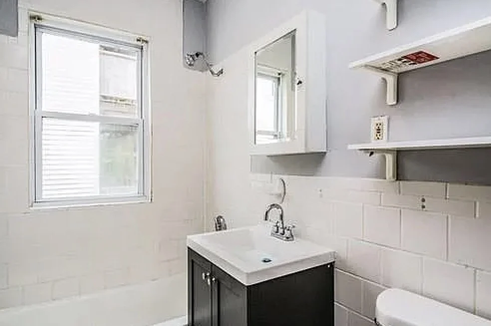3 bed, 1 bath apartment for rent at 30 Harold St Unit 2, Roxbury — photo 8 of 10