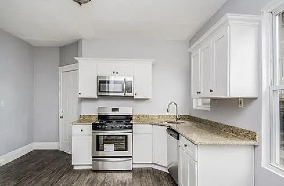 3 bed, 1 bath apartment for rent at 30 Harold St Unit 2, Roxbury — photo 5 of 10
