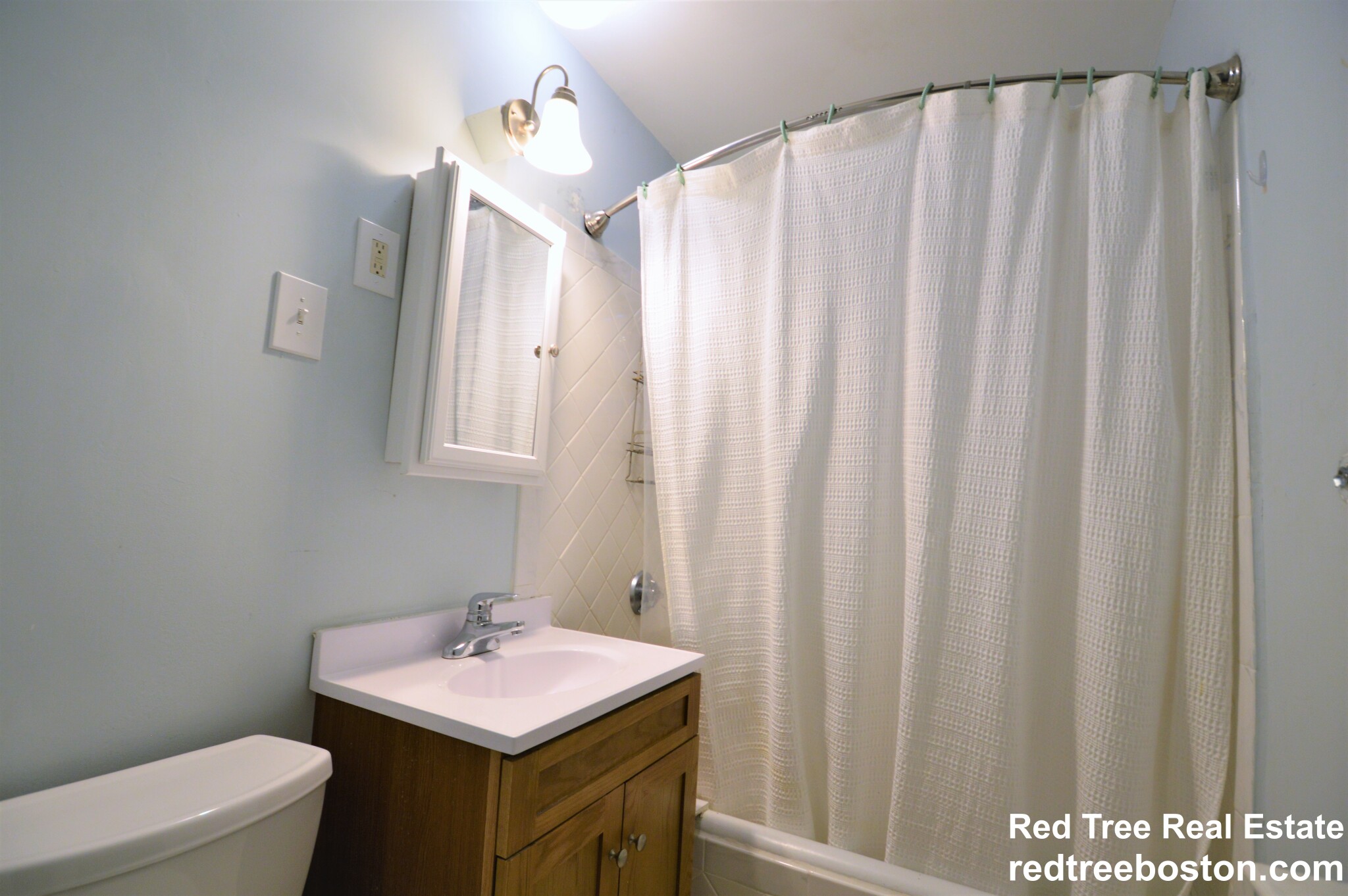 4 bed, 1.5 bath apartment for rent at 30 Harris St Unit 2, Coolidge Corner — photo 53 of 55